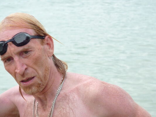  ,   Leonid, 57 ,   ,   , c , 