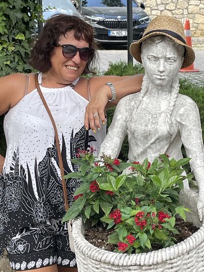  ,   Azize, 62 ,   ,   