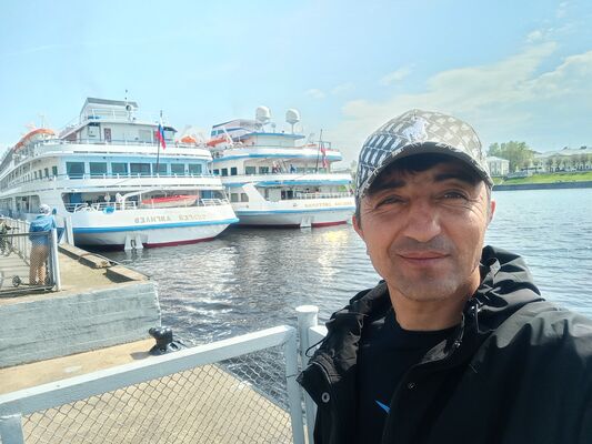  ,   Azizbek, 38 ,     