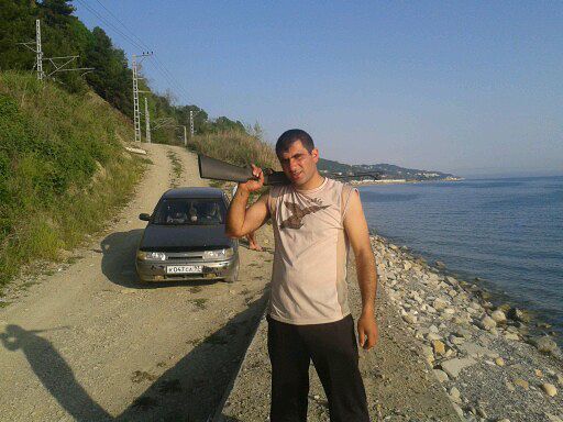  ,   Artur, 39 ,   ,   