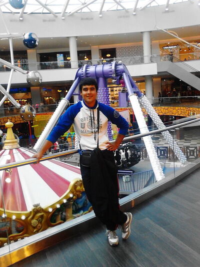 ,   Nurillohon, 32 ,   ,   