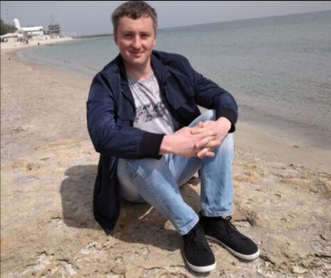  ,   Denis, 38 ,   ,   