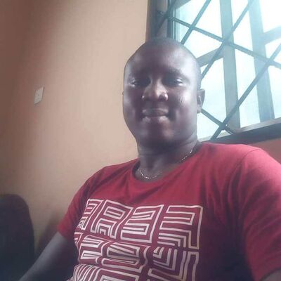  Lagos,   Robert o, 38 ,   ,   