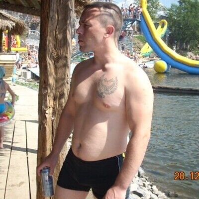  ,   Vladimir, 42 ,   ,   