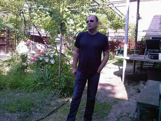  ,   Luka, 43 ,   