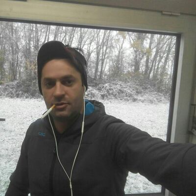  ,   Vato, 44 ,   c 