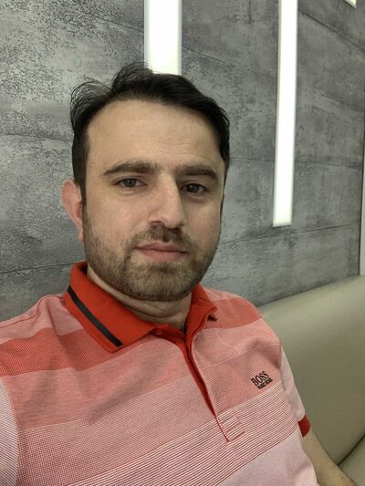  ,   Parvis, 33 ,   ,   