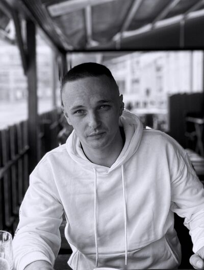  Praha,   , 33 ,   ,   