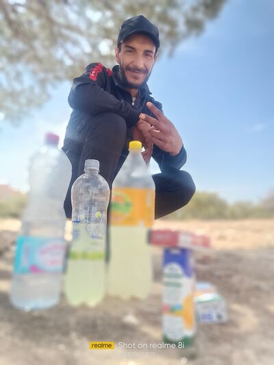  Algiers,   Hossin, 32 ,   ,   