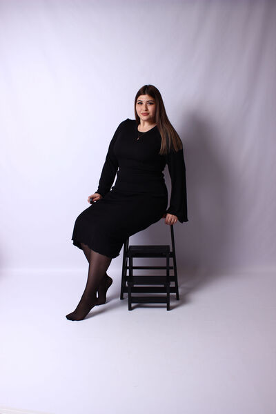  ,   Veronika, 25 ,   ,   