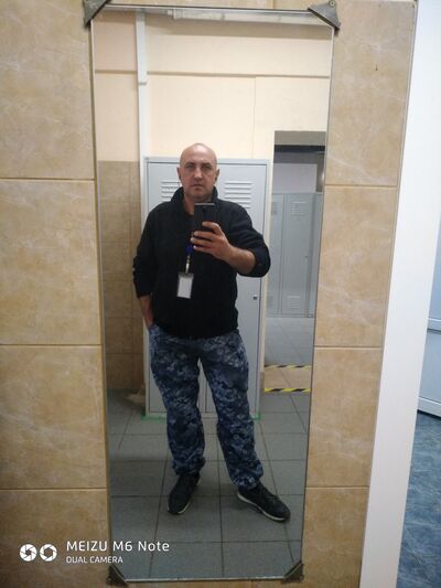  ,   Vlad, 42 ,   ,   