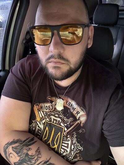  ,   MrDok, 37 ,   ,   , c , 