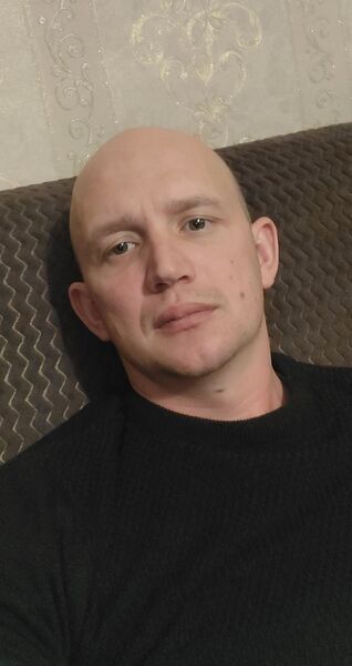  ,   Pavel, 33 ,   ,   