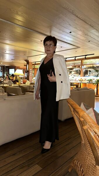  ,   Natalya, 60 ,   c 