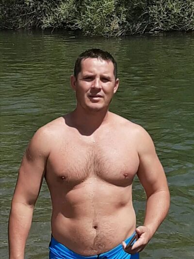  ,   Artem, 62 ,   ,   
