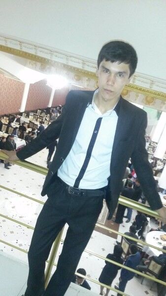  ,   AziK, 32 ,   ,   , c 