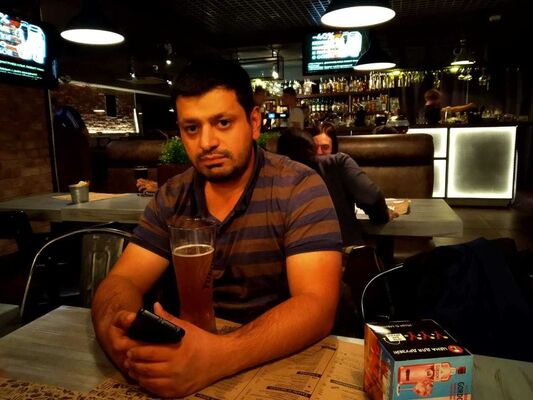  -,   Emil, 35 ,     , c 