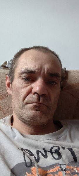  ,   Cergei, 44 ,   ,   
