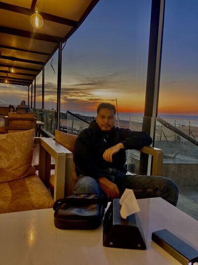  ,   Youssef, 24 ,   ,   