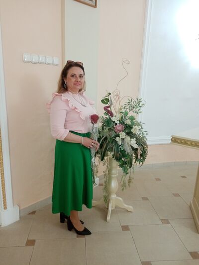  ,   Lena, 49 ,   ,   