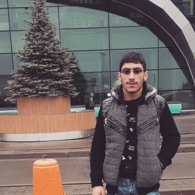  ,   Davo, 29 ,   ,   , c 