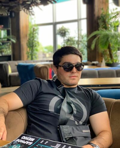  ,   Muslim, 32 ,   ,   , c 