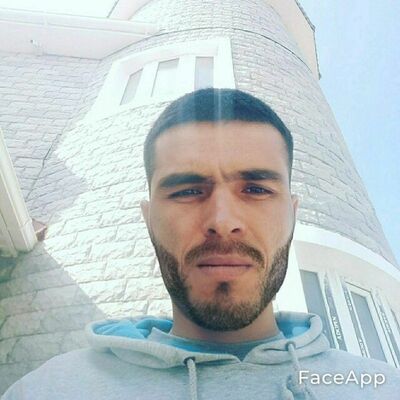  ,   Kuanish, 33 ,  