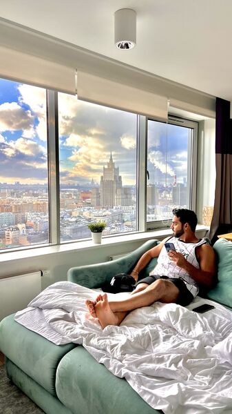  ,   Enzo, 35 ,   ,   , c , 