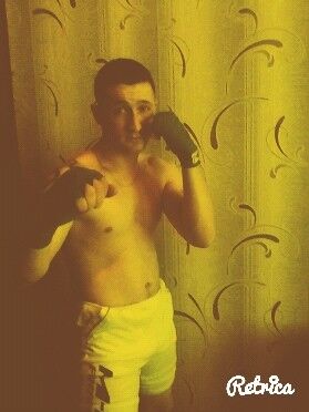  ,   Richard, 31 ,   