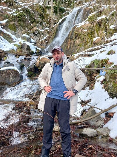  ,   Albert, 37 ,   ,   , 
