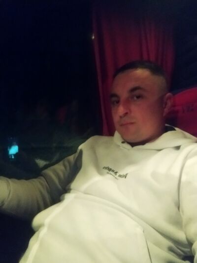  -,   Igor, 30 ,   ,   