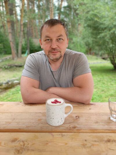  ,   Stanislav, 46 ,   ,   , c 