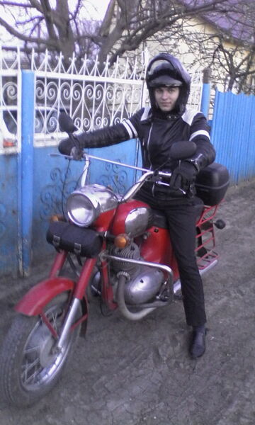  ,   Pavel, 34 ,   