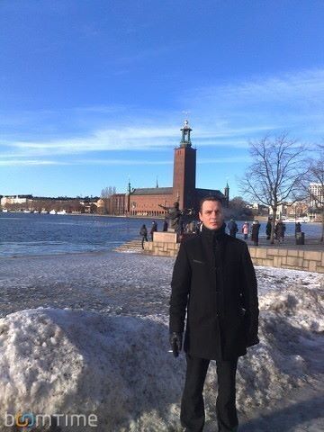  ,   Viktor, 49 ,   