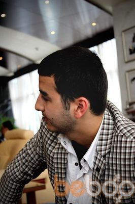 ,   Khan, 33 ,   ,   , c 