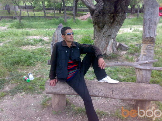  ,   Albert, 40 ,   