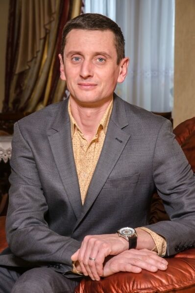  ,   Nik, 49 ,   , 