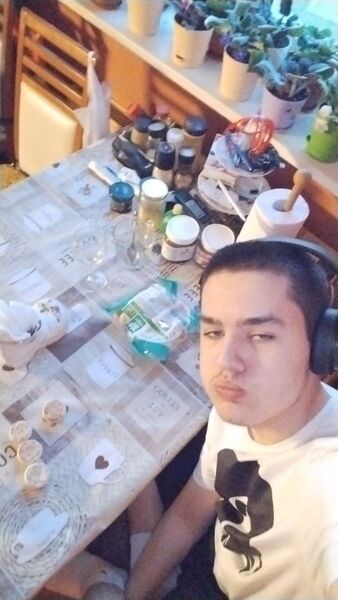  ,   , 20 ,   , 