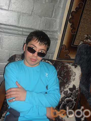  ,   Alex, 33 ,   