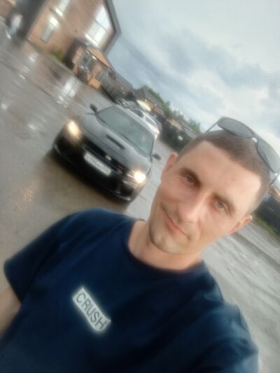  ,   Alexander, 32 ,   ,   , c 