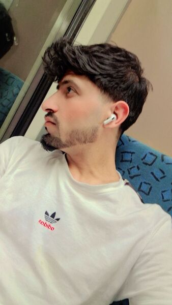  ,   Khan, 22 ,     , 
