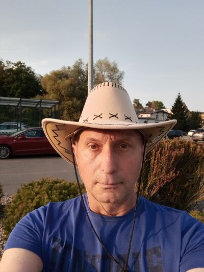  Pszczolki,   Vitalii, 53 ,   c 