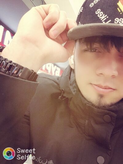  -,   Anzor, 28 ,   ,   