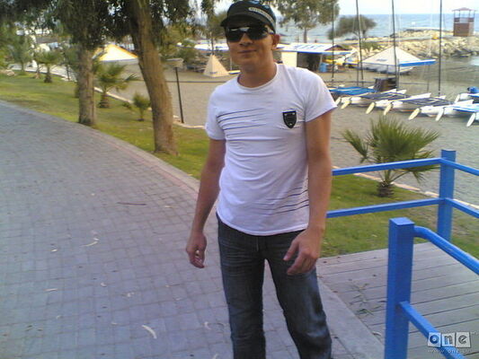  ,   Andris, 36 ,   