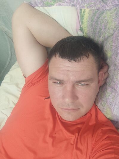 ,   Denis, 36 ,   ,   