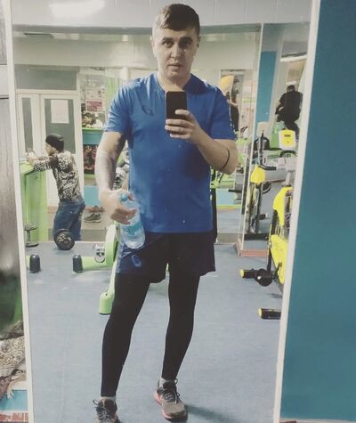  ,   Artem, 33 ,   
