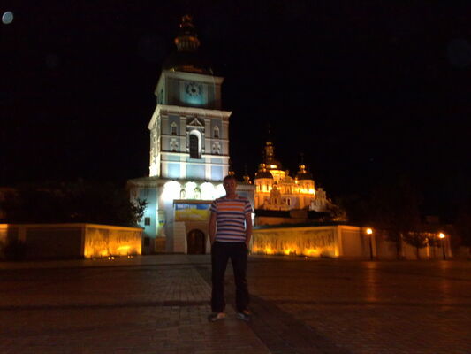  ,   Artem, 43 ,   , 