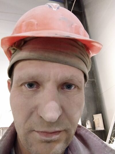  ,   Anton, 46 ,     , c 