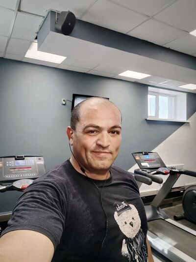  ,   David, 42 ,   ,   , c , 