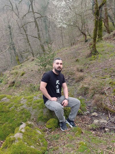 ,   Yasha, 37 ,   ,   , c 